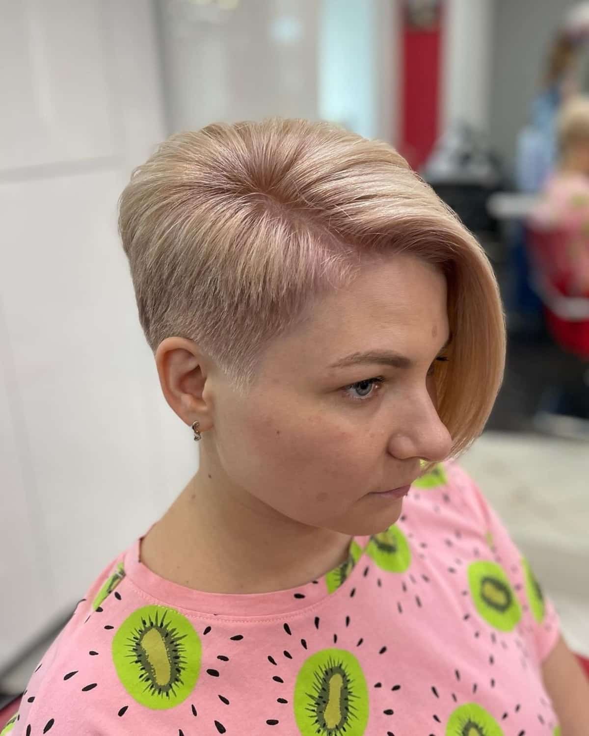 Asymmetrical pixie cut with an undercut