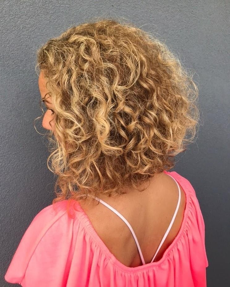 Inverted Curly Bob Haircut on Medium Length Hair