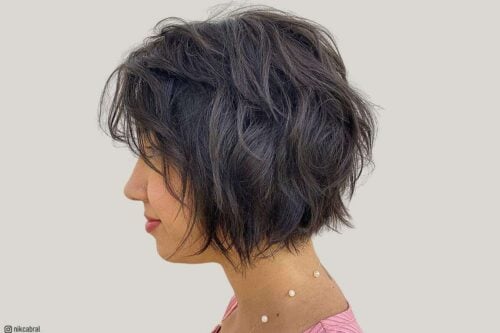 Layered wavy bobs