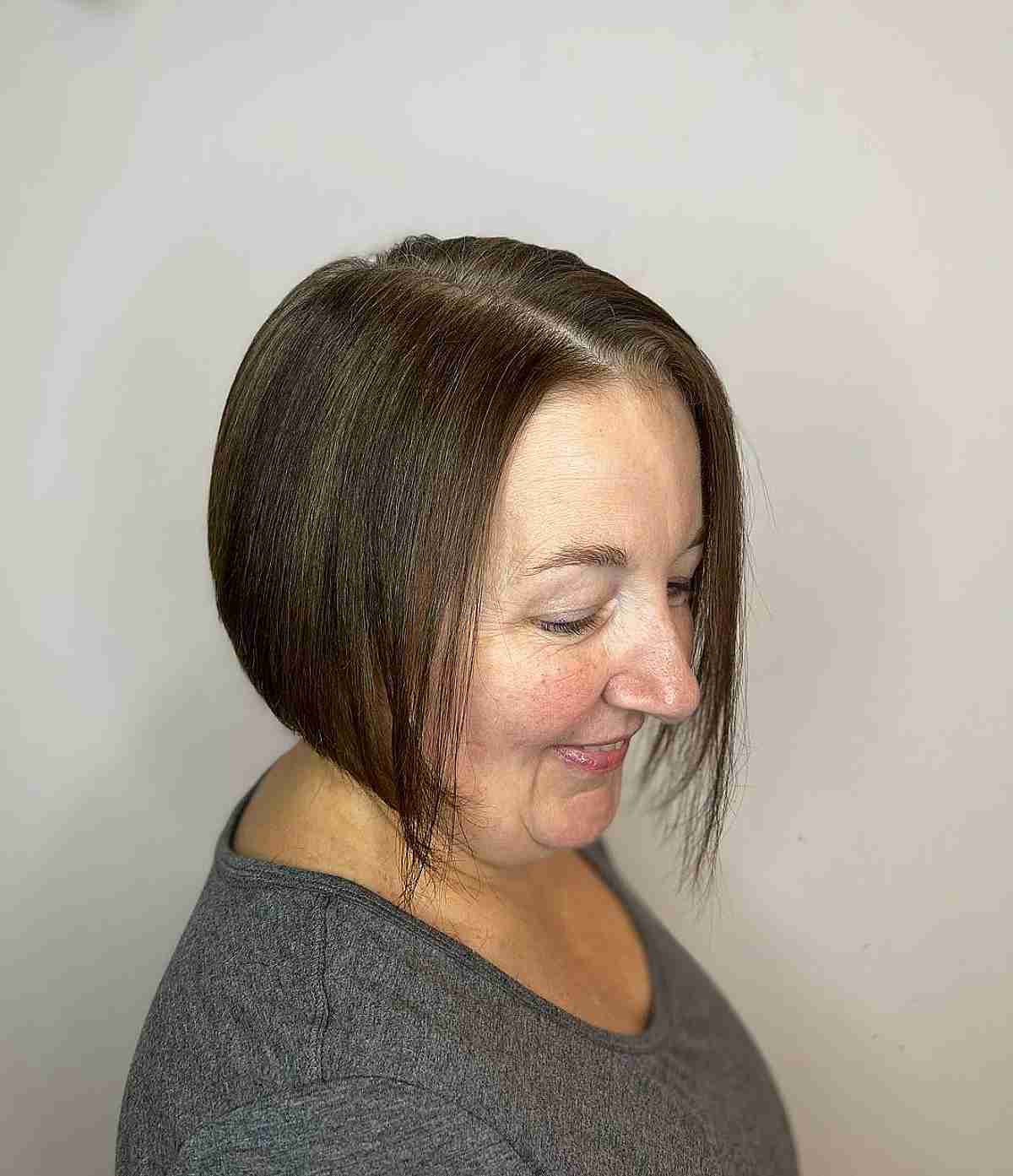 Low-Maintenance Graduated Bob Haircut for Thin Hair