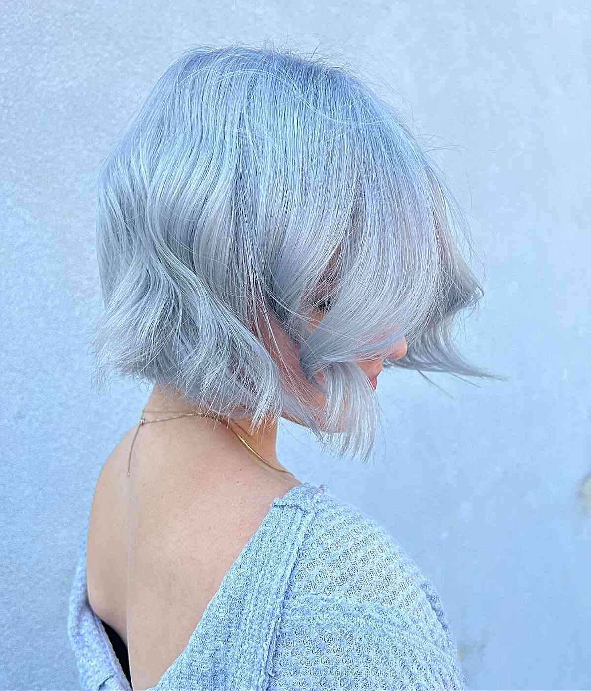 Neck-Length Platinum Bob with Subtle Waves for Fine Hair