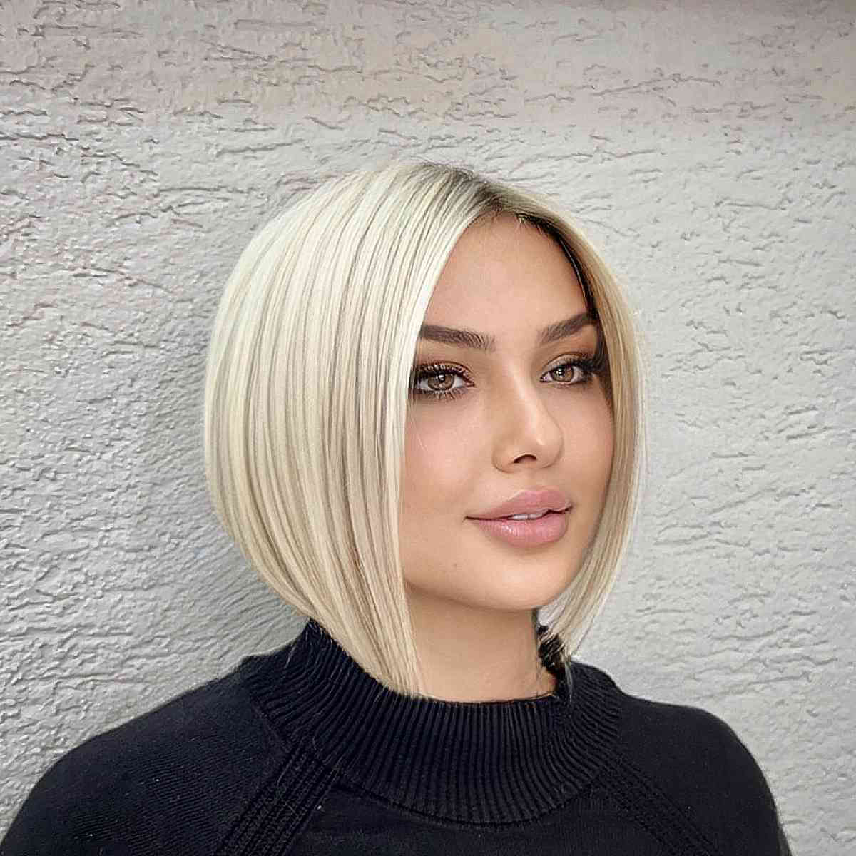 Short Vanilla Blonde A-Line Bob Cut