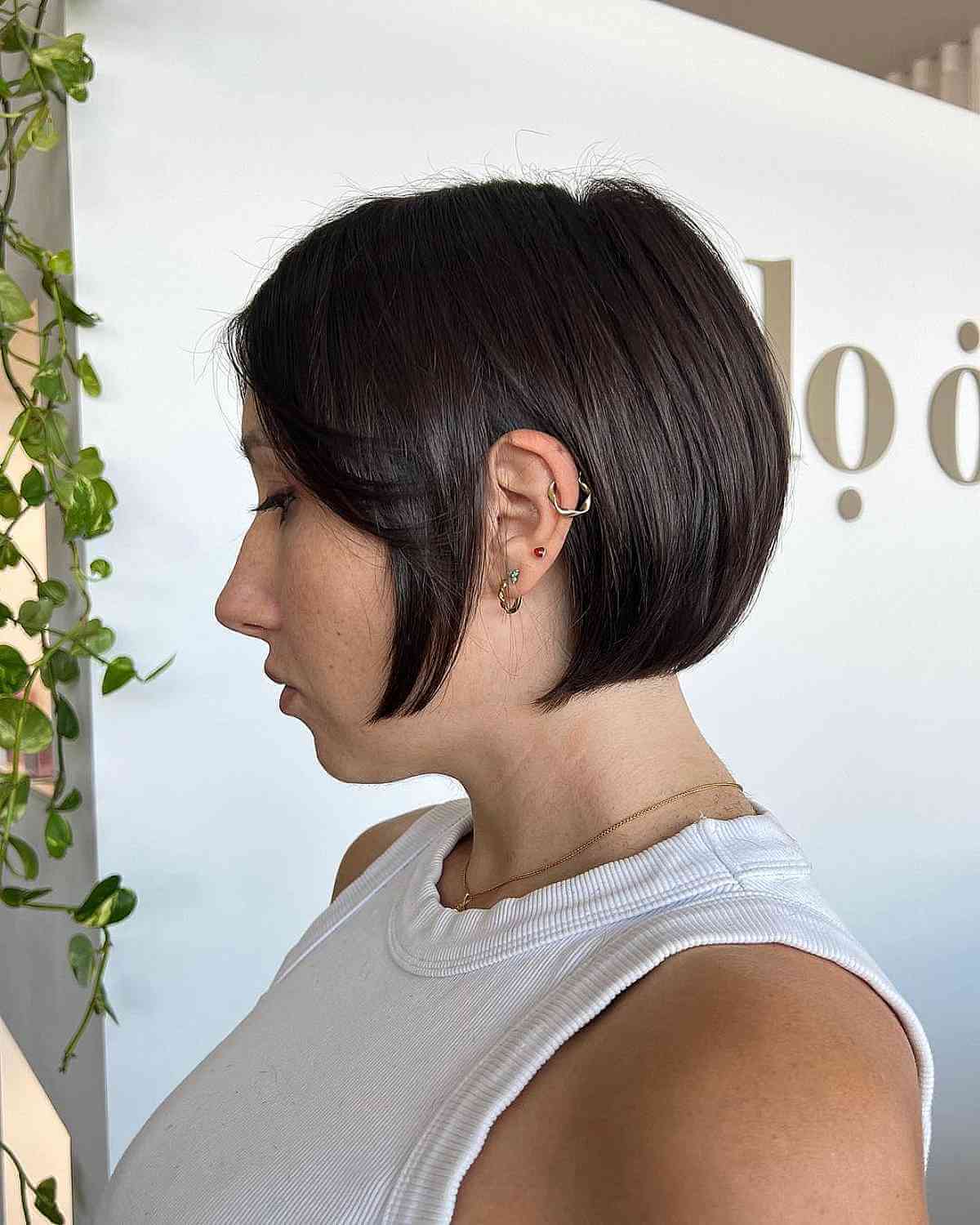 Sleek And Edgy Jaw-Length Bob on Straight Hair