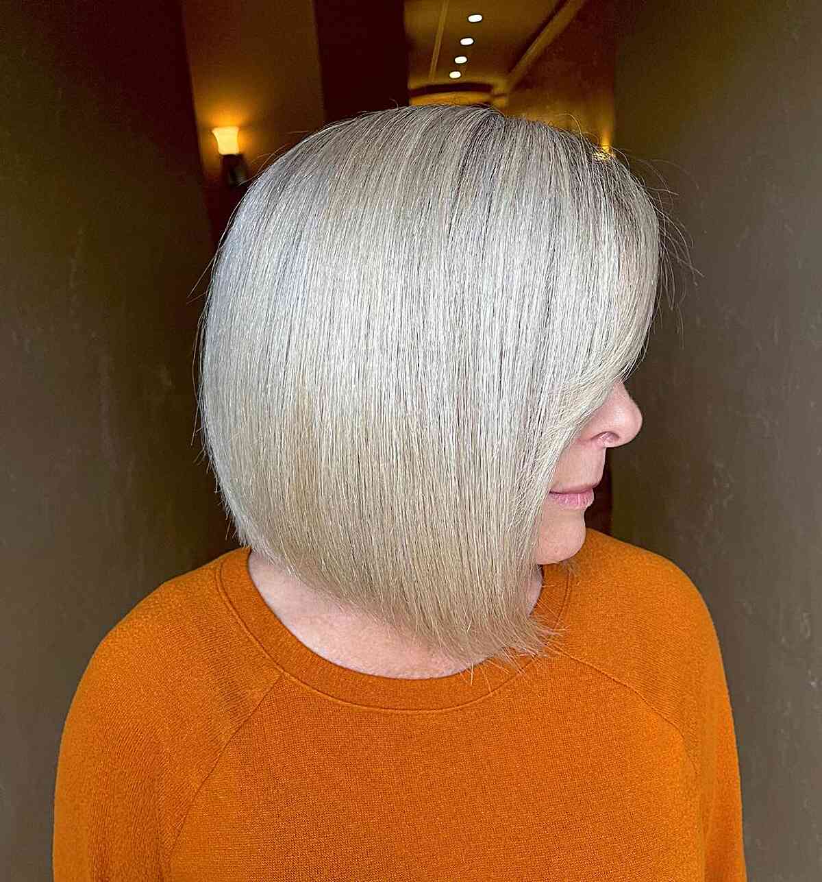 Sleek Collarbone Bob with Side Bangs on Blonde, Fine Hair