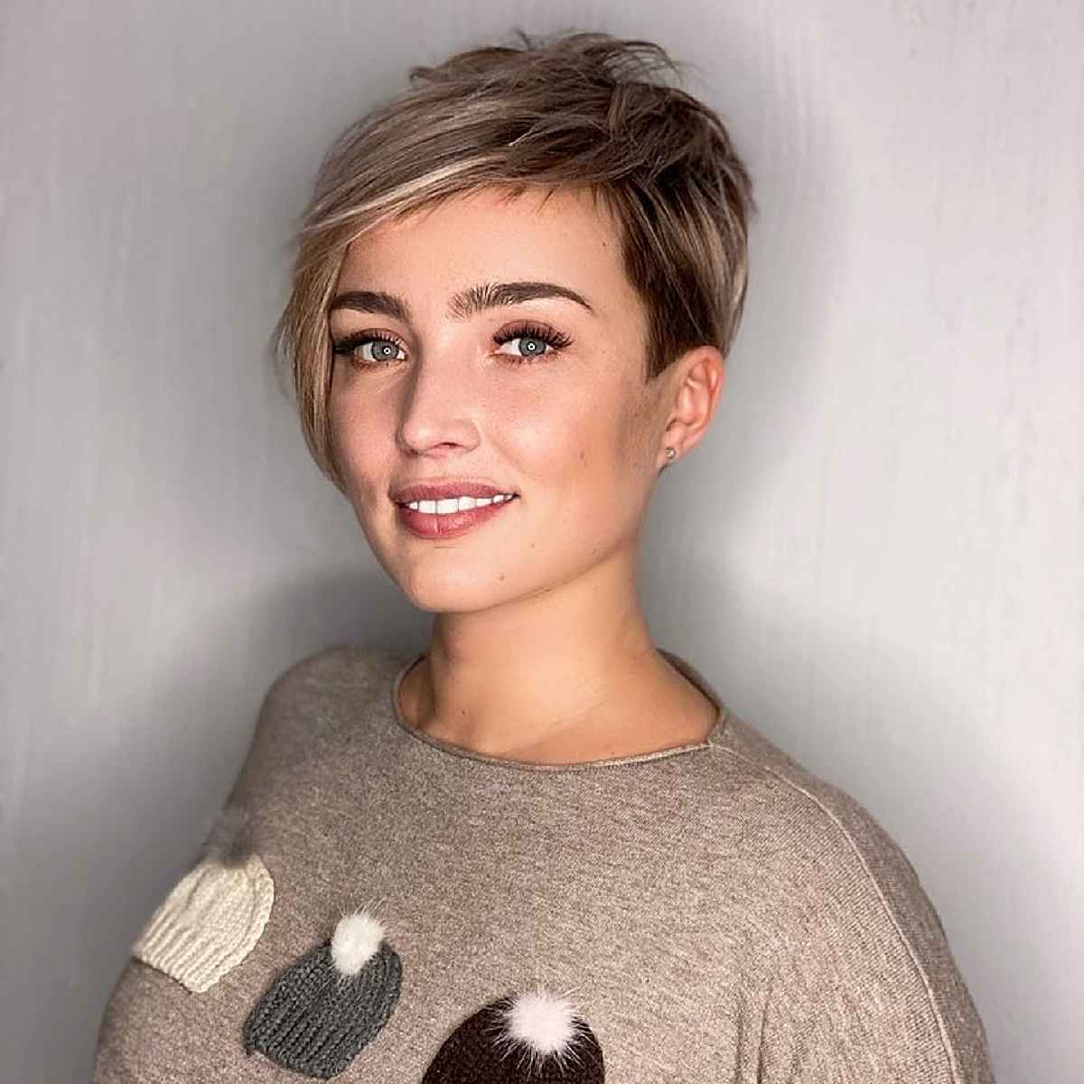 Textured Asymmetrical Pixie Bob