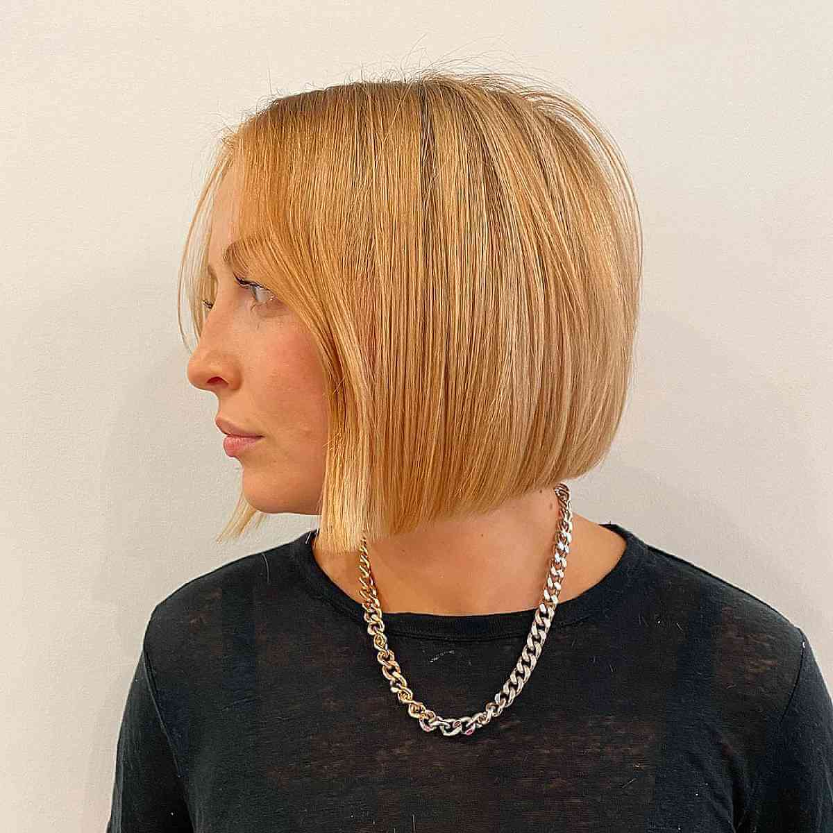 Textured Golden Blonde One-Length Bob for Straight Hair